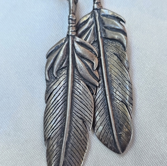 Oxidized Sterling Feather dropped Earrings - Picture 2 of 2